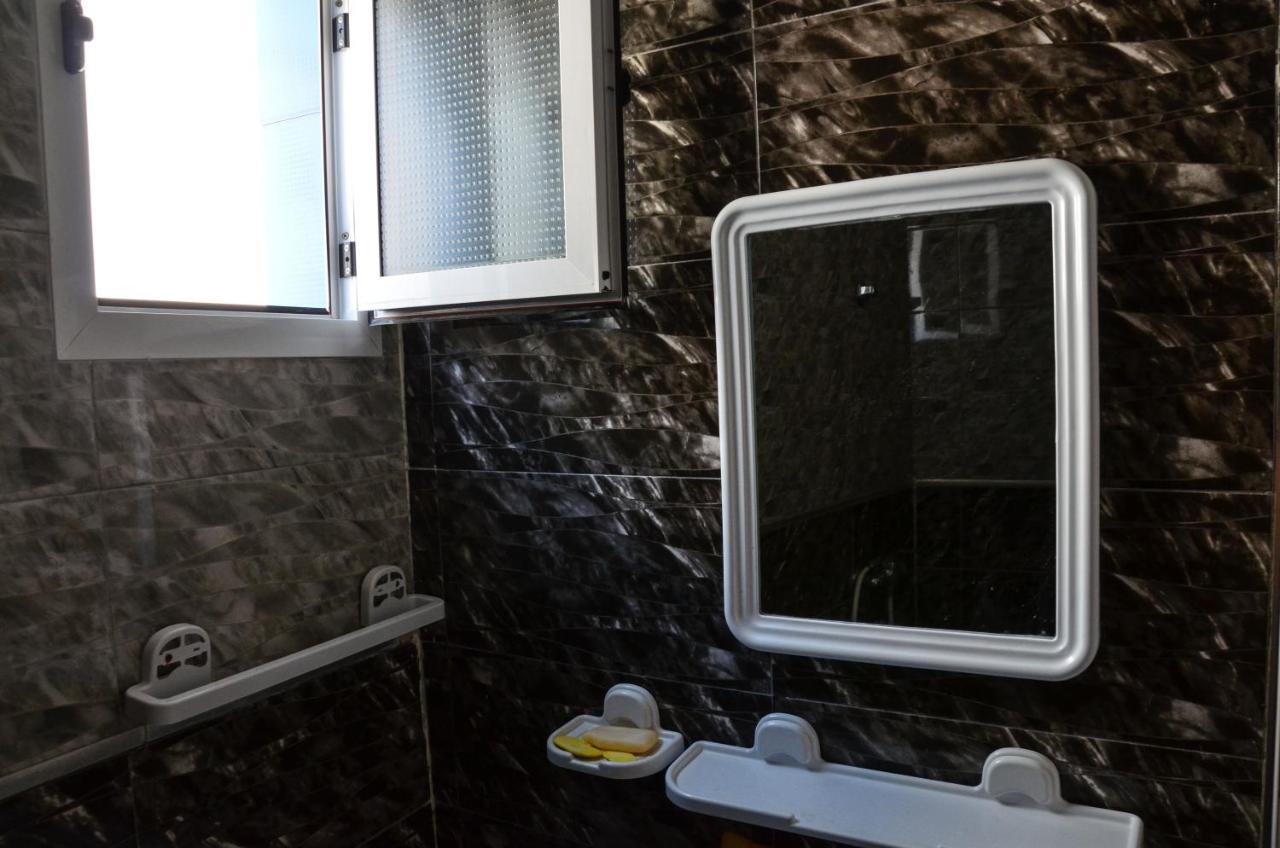 Tayought Surf Hostel Taghazout Ngoại thất bức ảnh
